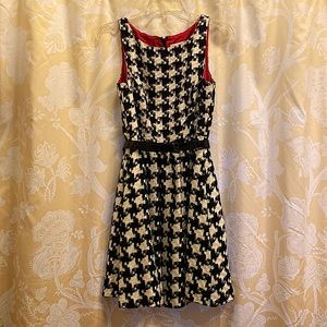 Jessica Simpson dress, Size: 4, above the knee with a bit of flair